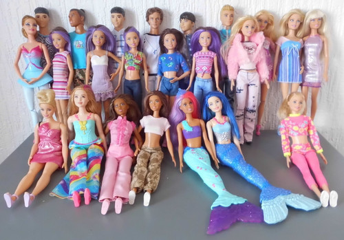 Barbie dolls fully - barbie, dressed