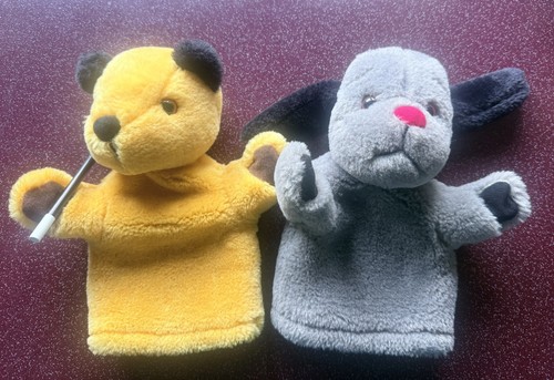 Sooty sweep plush hand - &,