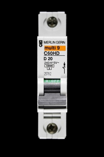 Merlin gerin amp curve d - 20,