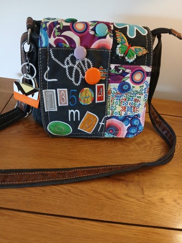 Funky vintage y2k hippy - funky,