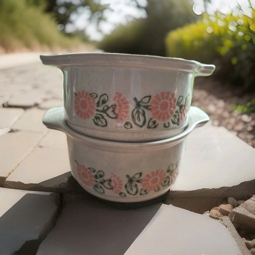 Staffordshire kiln craft - 2x,