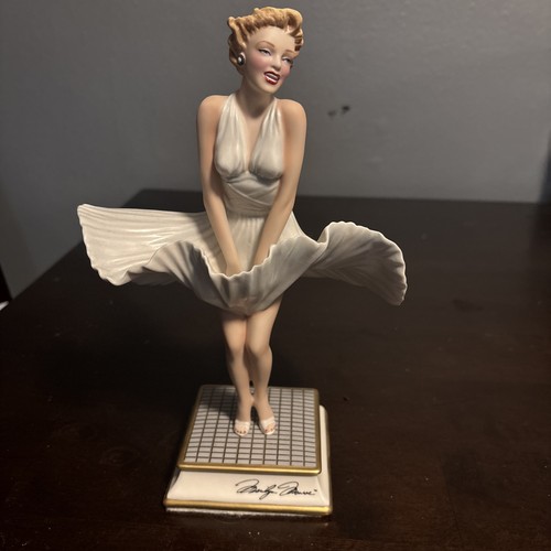 The franklin mint marilyn - franklin,
