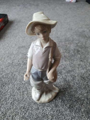 Lladro figure fisher boy - lladro,
