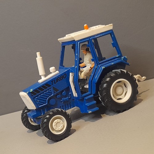 Britains toy tractor blue - britains, ford