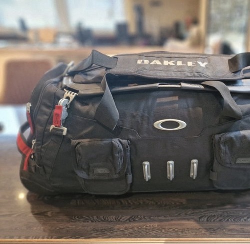 Oakley hot tub - hot, holdall