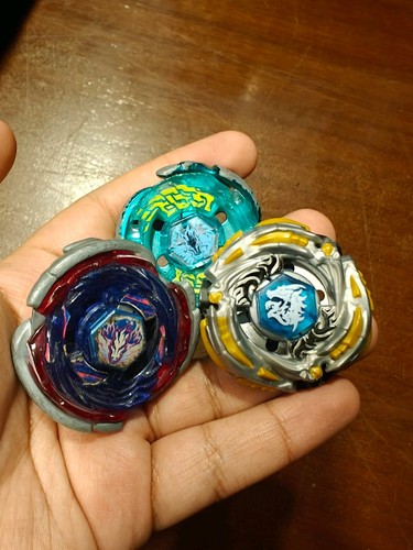 Beyblades hasbro takara - ,