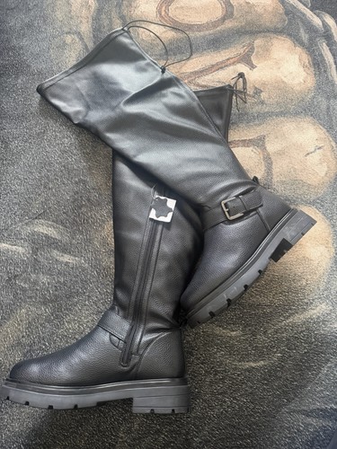 Thigh high boots eee - thigh,
