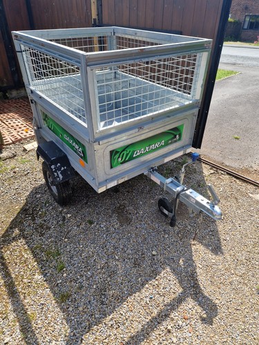 Trailer 107 daxara - 107, erda