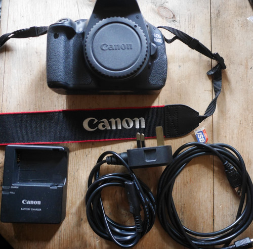 Canon eos 600d dslr - canon,