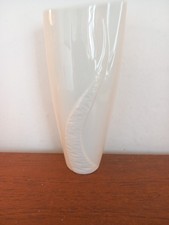 Belleek Vase Wave Pattern 10