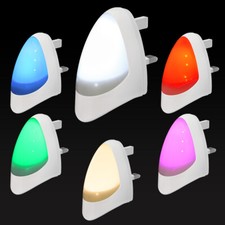 Automatic LED Night Light Plug in Energy Saving Dusk 2 Dawn Sensor Multicolour 
