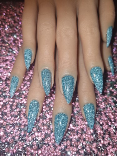 Pre glued press nails - pre,