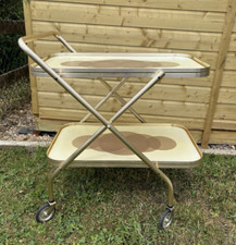VINTAGE DRINKS  TWO TIER GOLD RETRO PATTERN COCKTAIL DRINKS TEA FOLDING  TROLLEY