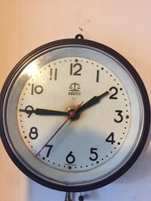 Vintage  1940s Equity Wall Clock Bakelite mains electric wall clock
