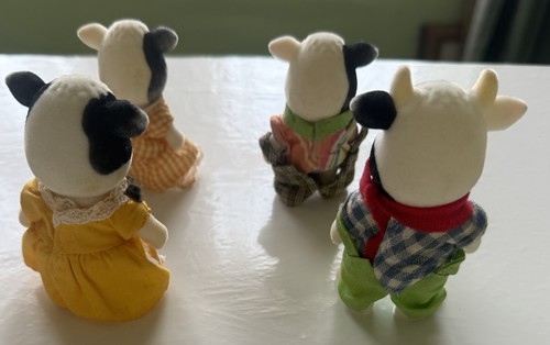 Sylvanian families buttercup - families,