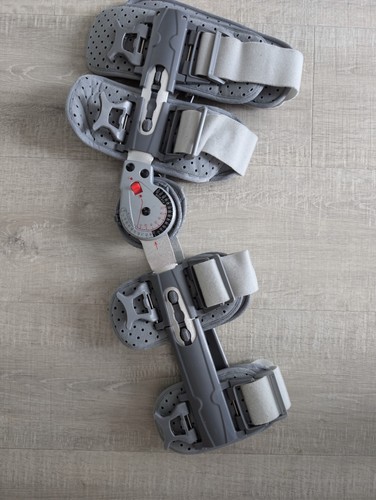 Hinged rom knee - hinged, unloader