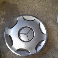mercedes  w124 15in hub cap  A1244011424 Y#5 wheel trim 