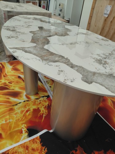 Lovely marble effect oval - marble-effect,