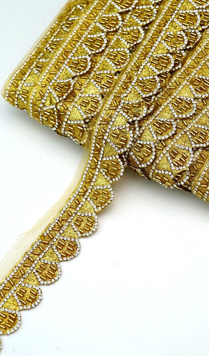 Gold metallic crystal diamond - gold,