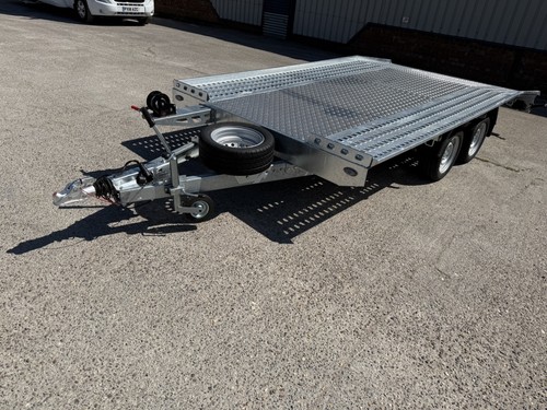 Two axle 2700kg beavertailcar - axle,