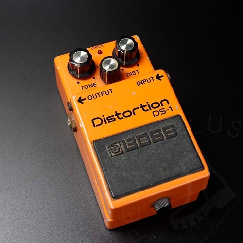 Boss distortion 1984 - ds-1,