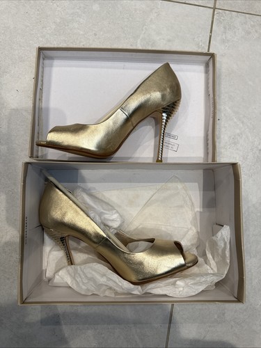 Brand new woman dune - woman’s, dray