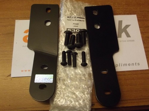 Hardtop front mounting bracket