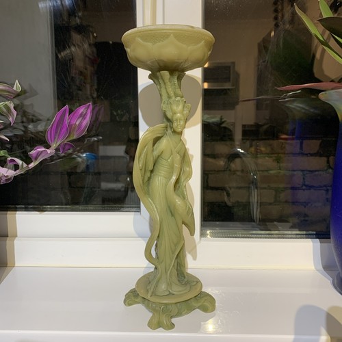 Beautiful jade effect sitting - beautiful,