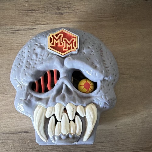 Mighty max escapes from - max, skull