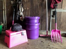 1-STEP TACK BOX / MOUNTING BLOCK / STEP  2-in-1 Grooming Plaiting Kit Box