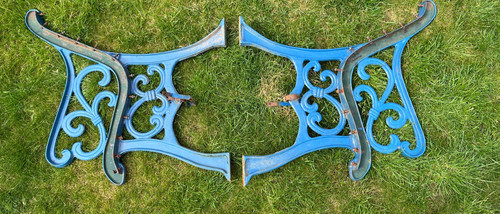 Pair cast iron garden - cast,