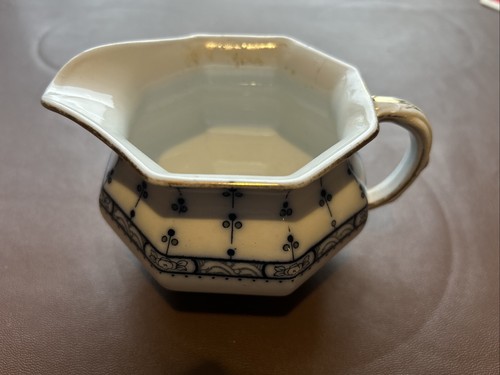 Losol ware pompadour jug - ware,