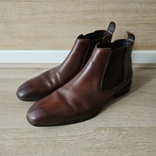 Jones Chelsea Boots Brown
