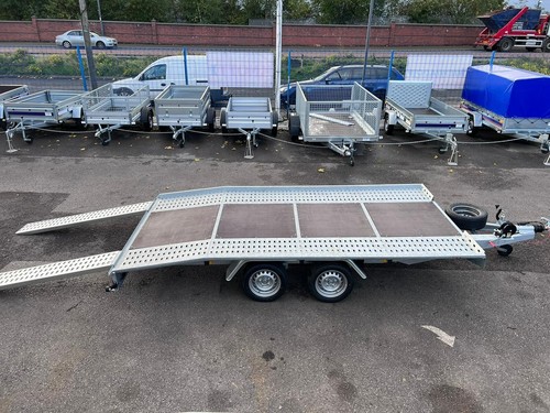 Beaver tail trailer twin axle - trailer,