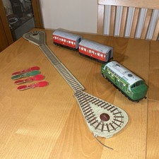 D Class Loco And Coaches Tin