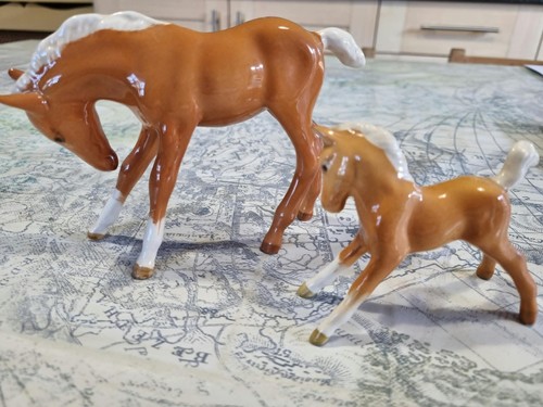 Beswick palomino horse - palomino, 947