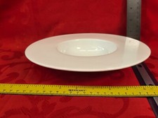 BRITISH AIRWAYs FIRST CLASS WILLIAM EDWARDS rimmed pasta soup bowl england