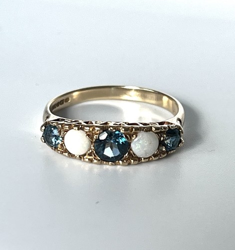 Blue topaz and opal 9ct - blue,