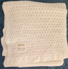 Zorbit Off White Vintage Pram