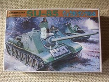 1/72 scale Soviet SU-85 Tank