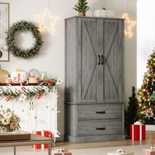 Farmhouse Kitchen Pantry