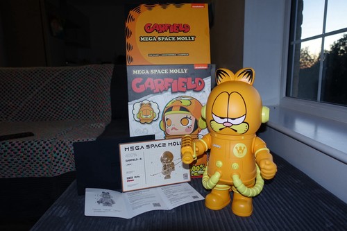 Mega space molly - molly, garfield