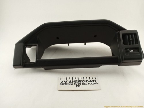 Mitsubishi delica l300 van - mitsubishi,