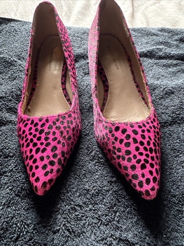 Lovely pair shoes pink - pair,