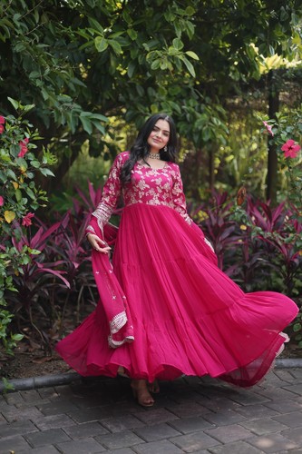 Salwar kameez bollywood - salwar,
