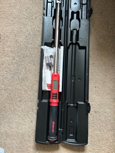 Snap digital torque - on,