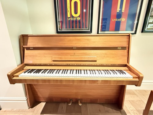 Steinway model upright - steinway,