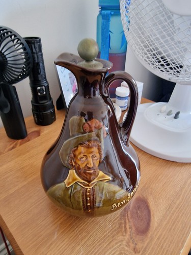Antique royal doulton - royal,