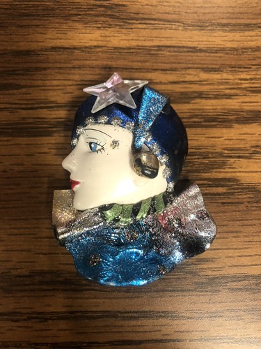 Vintage pin gorgeous painted - pin,