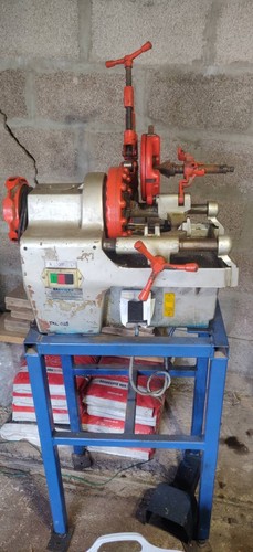 Pipe threader with ridgid 300 - threader,